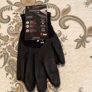 Ninja Ice Black Protective Gloves